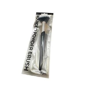 5/$25 NWT Rounded Powder Brush New In Package